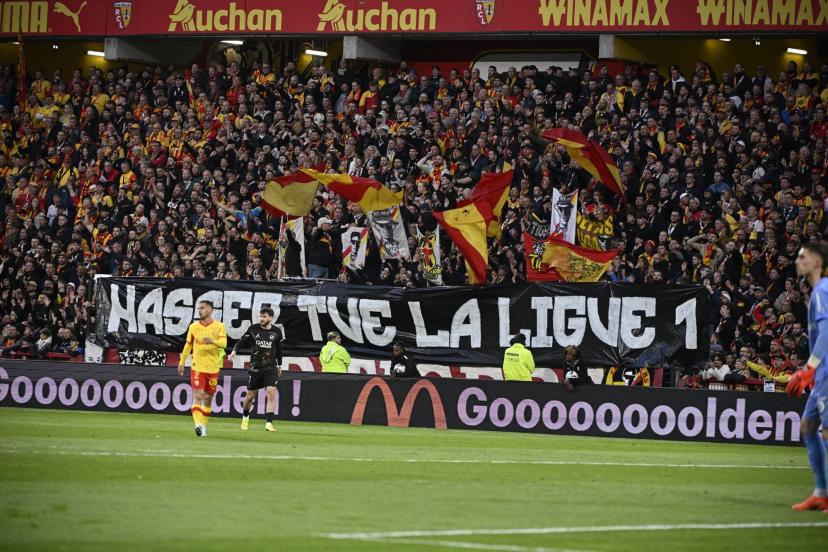 Lens supporters' banner displayed at Bollaert-Delelis stadium