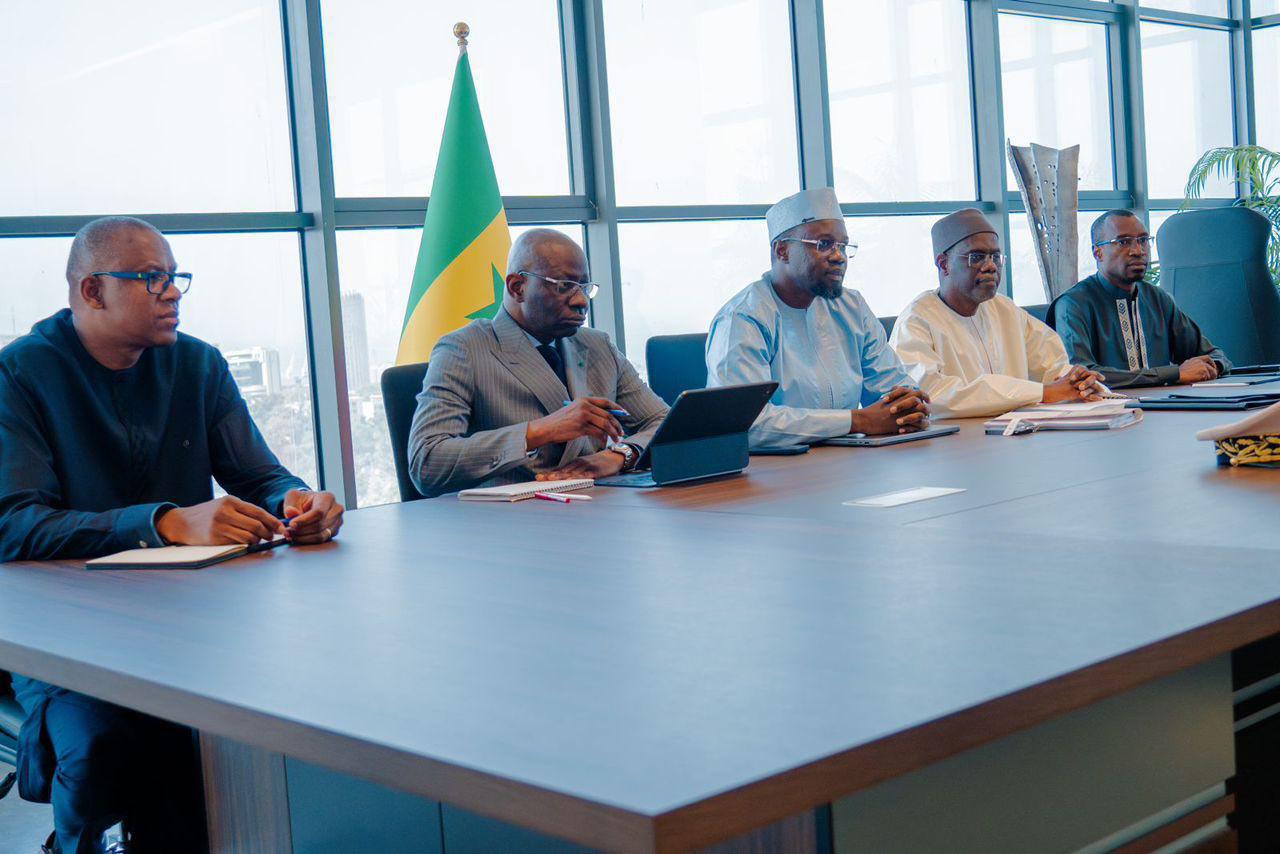 Prime Ministerial transition in progress