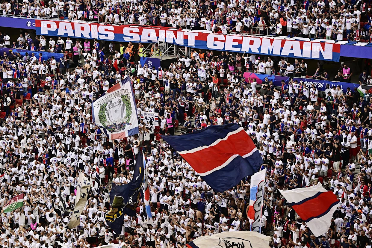 Exterior view of Parc des Princes stadium under floodlights