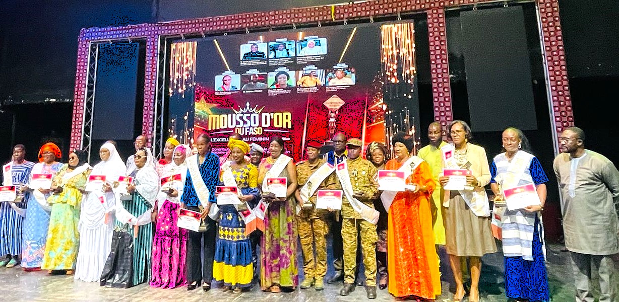 Salmata Sawadogo receiving Mousso d’Or 2026 award