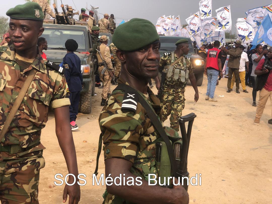 Burundian soldiers securing official convoys in South-Kivu