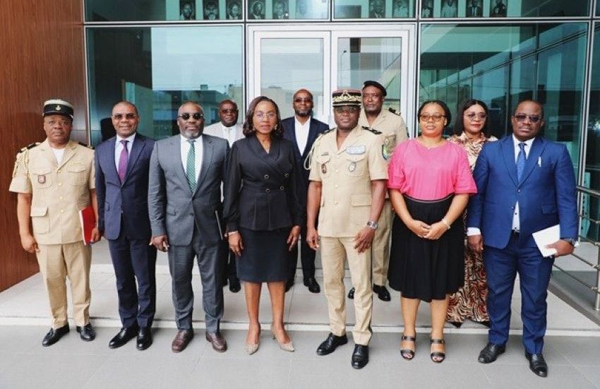 Gabonese customs and tax officials discussing revenue collection modernization