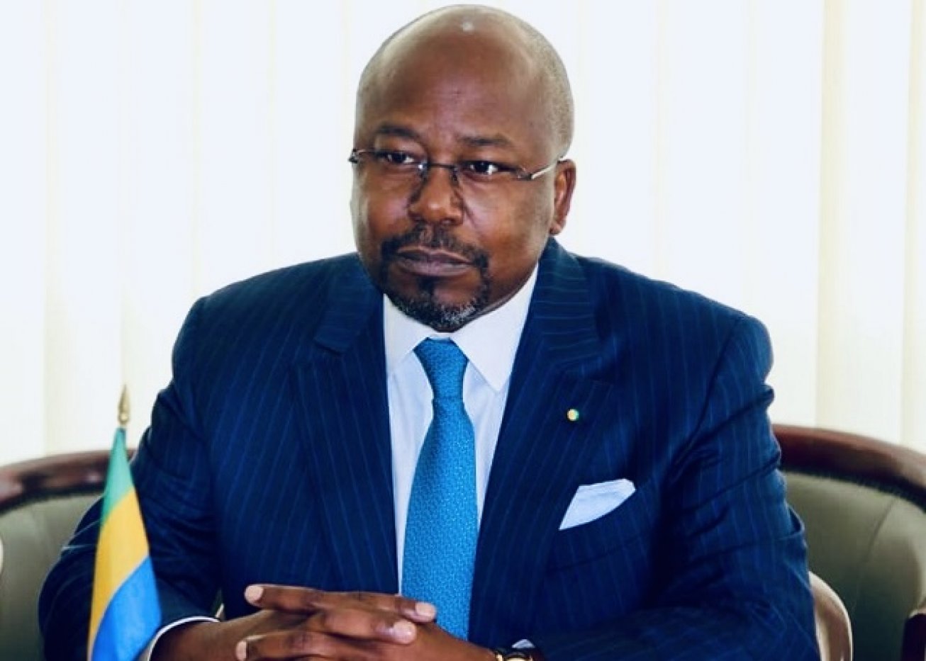 Alain Claude Bilie By Nze during a political event